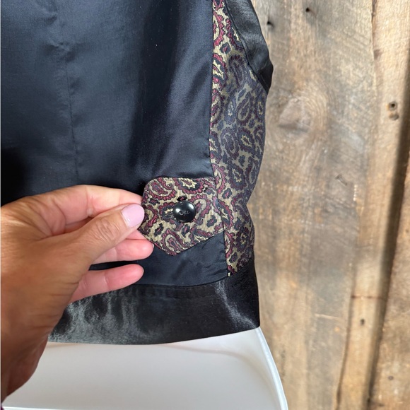 Limited London Paris New York Tapestry Vest - size XSmall - Picture 6 of 9